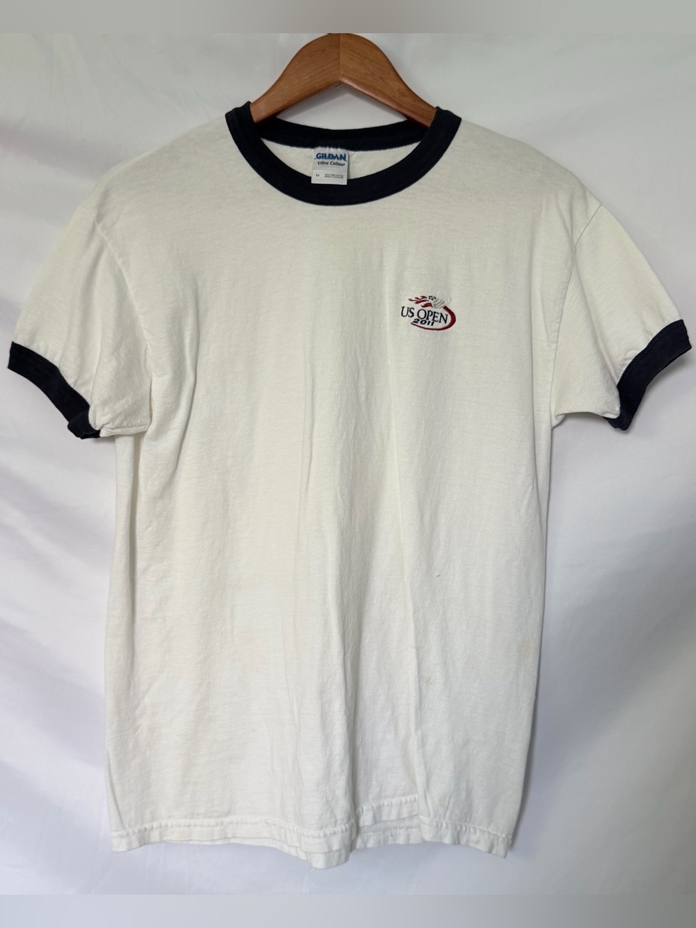 Vintage Style Gildan US Open 2011 Tennis Championship 100% Cotton Medium Tshirt
